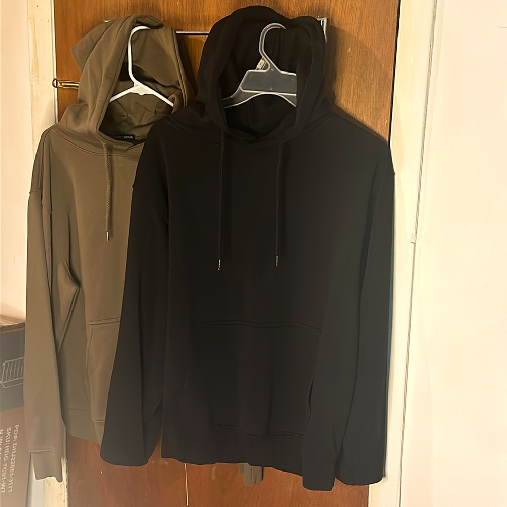 2 Hoodies